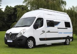 1 x Lunar Renault S Edition Marira X Trend Campervan With Slideout