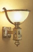 1 x Etruscan Antique Look Wall Sconce by Chelsom With Glass Lamp - New/Unused boxed stock - CL001 -