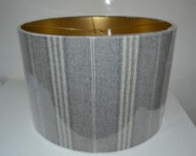 1 x Chelsom Cylindrical Lamp Shade In A LIght Grey Fabric With Gold Inner (ZZ/15258/FS/202) - New