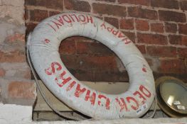 1 x Vintage Happy Holidays Deck Chairs Life Saving Buoy Ring - Ref BB106 SF - CL351 - Location: Chor