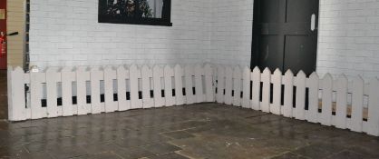 3 x Sections Of Shop Display Picket Fencing - Ref M479 F3 - CL351 - Location: Chorley PR6