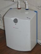 1 x Zip Aquapoint III Electric Water Heater - Model AP3/15 2KW 15LTR - Ref BB1798 GF - CL351 -