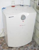 1 x Zip Aquapoint III Electric Water Heater - Ref BB1519 GF - CL351 - Location: Chorley PR6