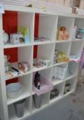 1 x White Cube Shelf Unit - Ref BB000 GFF - CL351 - Location: Chorley PR6 Please note that the stock