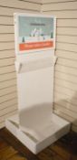 1 x Retail Stand in White - H154 cms - Ref BB389 - CL351 - Location: Chorley PR6