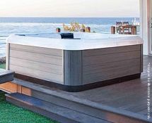 1 x Villeroy & Boch 6-Seater Hot Tub - Used - 2.4 Metres