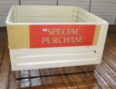 1 x Wooden Retail Crate On Castors - Ideal For Displaying Soft Furnishing - Colour: Cream