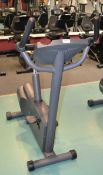 1 x Precor C846 Exercise Bike - Dimensions: L130 x H145 x W50cm - Ref: J2061/1FG - CL356 - Location: