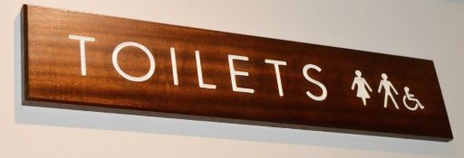 4 x Assorted Wooden Bathroom / WC Signs - Ideal For Bars, Hotels & Restaurants - CL366 - Location: M