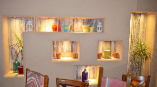 Approx 40 x Various Pieces of Glassware, Planters and Vases From Mexican Themed Restaurant - CL363 -