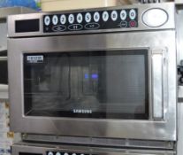 1 x Samsung CM1929 1850w Commercial Microwave Oven With Stainless Steel Finish - H33 x W47 x D53 cms