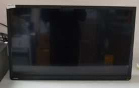 1 x Toshiba 32W3453DB 32-inch HD Ready Smart LED TV - Ref HK140