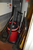 1 x Viper Wet and Dry Vacuum Cleaner - Model SU135P - 35 Litre - CL357 - Location: Bolton BL6 This