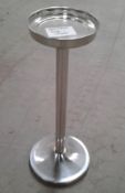 10 x Ice Bucket Stands - Recently Removed From A City Centre Restaurant - CL353 - Ref: VAR -