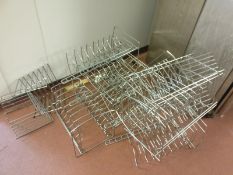 9 x Pizza Tray Stands and 3 x Chopping Board Stands - Chrome Finish - CL357 - Location: Bolton BL1