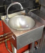 1 x Stainless Steel Knee Controlled Hand Wash Basin With Soap and Paper Towel Dispensers - Ref NC381