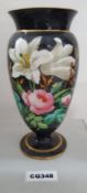 1 x Porcelain Black Vase With Pink Rose & White Lily - Ref CQ348 E - Dimensions:H25/L12cm - CL334 -