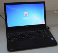 1 x Fujitsu LIFEBOOK A555 15.6