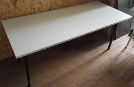 1 x Rectangular Folding Table In A Light Grey Colour - Ref BY253 - L180 / W80 / H75cm - CL391 - Loca