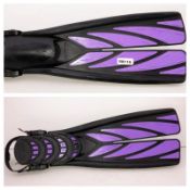 A Pair Of New Purple Natures Wings SplitFin Fins - Size M - Ref RB115, RB116 - CL349 - Alt