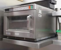 1 x Panasonic Commercial Microwave Oven With Stainless Steel Exterior - Ref NC361 - CL390 -