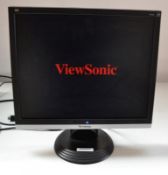 1 x ViewSonic VA916g - LCD PC Monitor - 19