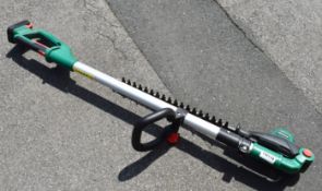 1 x Qualcast 18v Cordless Pole Easy Reach Hedge Trimmer - Ref VM118 B2 - CL409 - Location: Wakefield