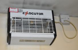 1 x Exocuter Wall Mounted Fly Killer Ref VM205 B2 - CL409 - Location: Wakefield WF16