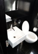 1 x Contents Of A Mens Restaurant Bathroom - CL392 - Ref LD334 4F - Location: London WC2H