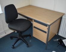 1 x Assorted Collection of Office Furniture to Include Office Desk With Integral Drawers, Swivel