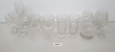 15 x Vintage Cut Glass Drinking Glasses - Ref RB221 I