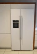 1 x Siemens American Style Fridge Freezer iQ300 with Ice and Water Dispenser - CL439 - Location: Ilk