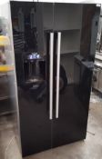 1 x Siemens KA62DS50GB iQ700 American Fridge Freezer with Ice And Water Dispenser NO VAT ON HAMMER