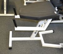 1 x Dr. Wolff Glutaeus Fitness Bench - Dimensions: L110 x H85 x W50cm - Ref: J2067/1FG - CL356 -