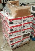 2 x Pallet Of Unused Clear Glass Bottles (1000+ Bottles) - CL431 - Location: Altrincham WA14