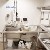 1 x Stainless Steel Wash Bench With Large Sink Bowl, Anti Drip Top, Mixer Tap, Rinser Tap,
