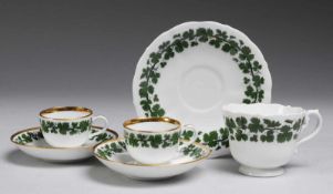 Paar Mokkatassen und Tasse mit UT 