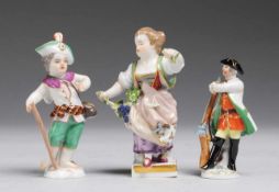 Drei Meissener PorzellanfigurenWeiß, glasiert. 