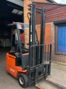 Boss E10 Compact 3 Wheel Electric 1.ton 4500mm Lift & Sideshift FFL