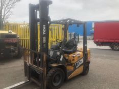 TCM FD25T7 Forklift