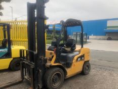Cat DP30N Diesel Forklift