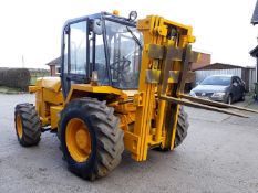 JCB 930 3 ton With Triple Mast 4 x 4 Wheel Drive