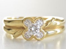 Van Cleef & Arpels 18k Gold Diamond Ring