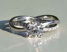 De Beers Diamond Platinum Engagement Ring 0.73ct E VS1