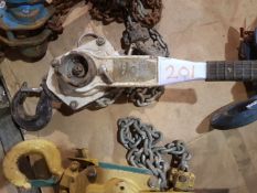 WILLIAM HACKETT 3 TONNE 1.5M HEIGHT OF LIFT LEVER HOIST