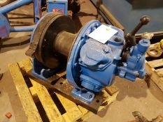 2 TONNE INGERSOLL RAND AIR WINCH