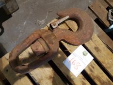 15TONNE SWIVEL HOOK