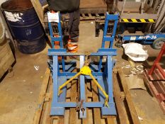 FORKLIFT MOUNTED DOUBLE BARREL MECHANICAL GRAB