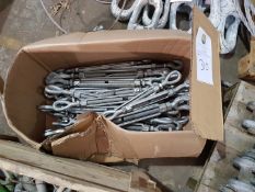 JOB LOT BOX OF TURNBUCKLES