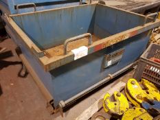 CONQUIP 1 TONNE BOTTOM DISCHARGE DROP OUT SKIP